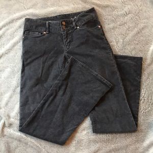 Gap charcoal grey Perfect Boot 25/0p corduroy pant